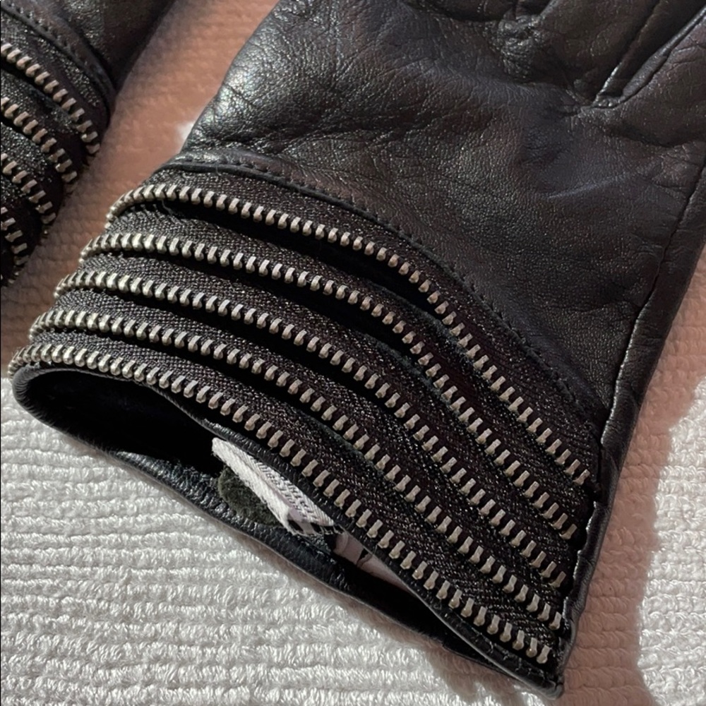 Women’s used Nine West Leather Gloves ❄️ - Picture 3 of 7